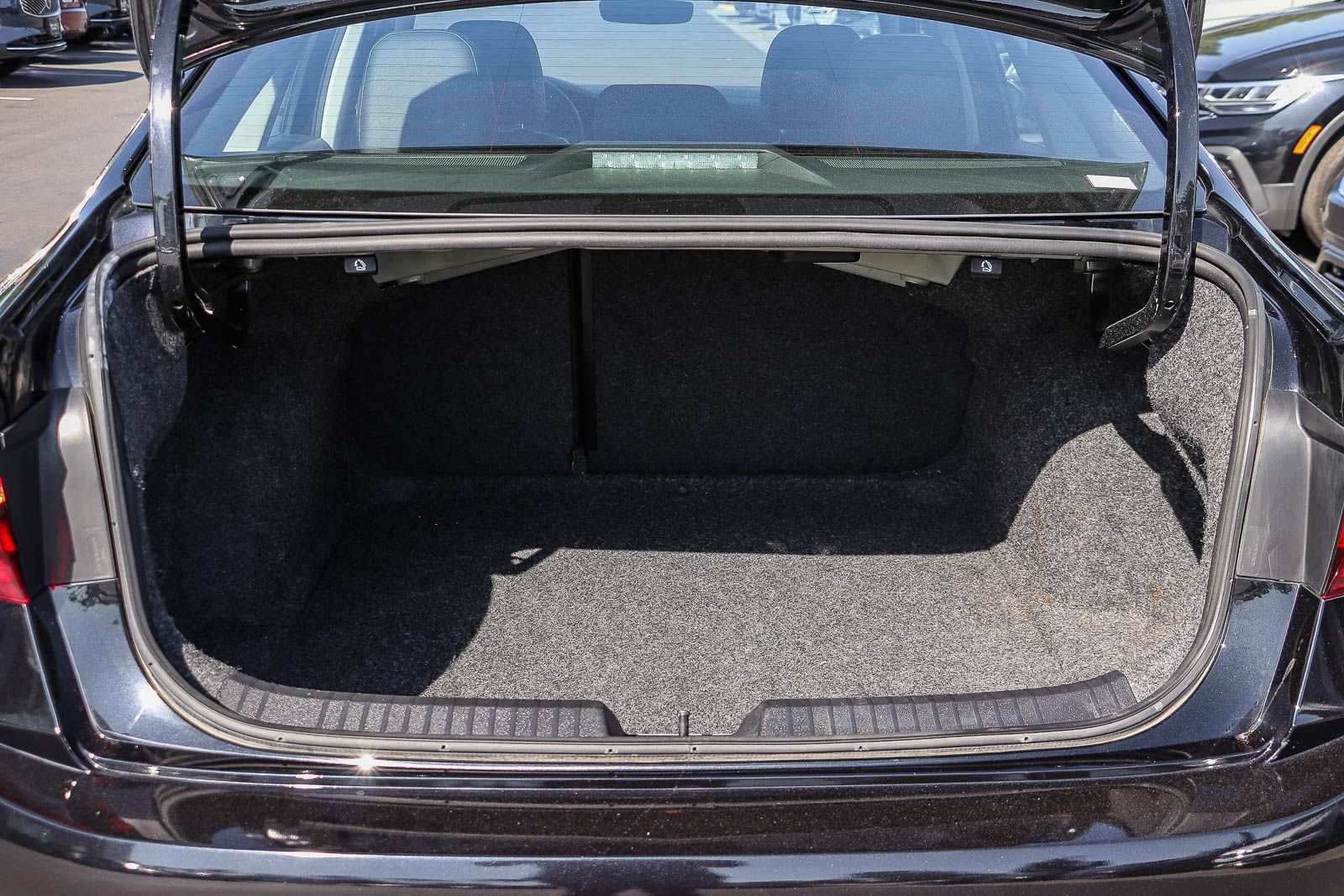 Used 2024 Volkswagen Jetta SE FWD image 26