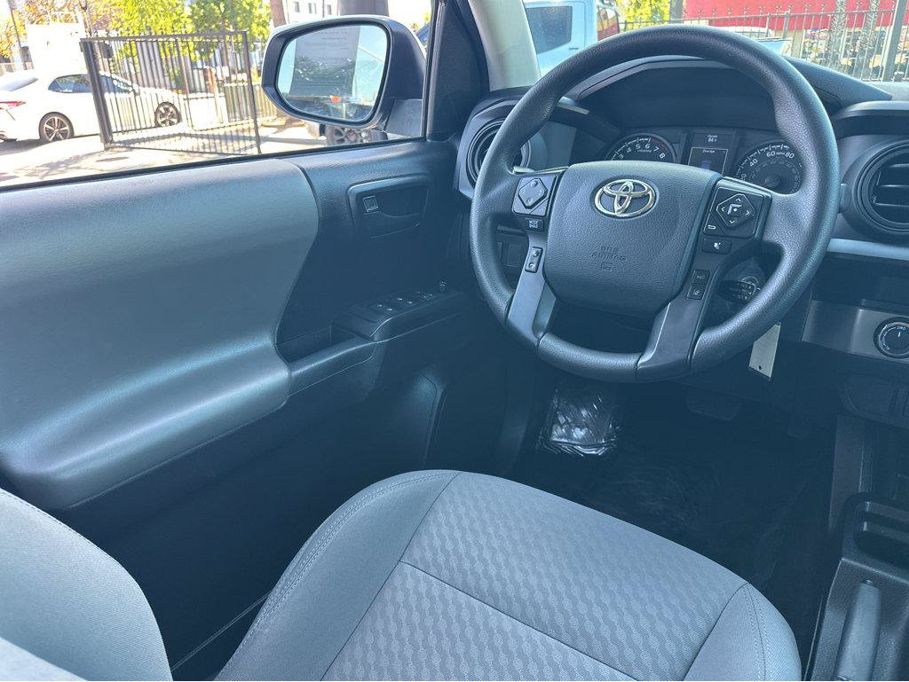 Used 2020 Toyota Tacoma SR AWD/4WD image 17