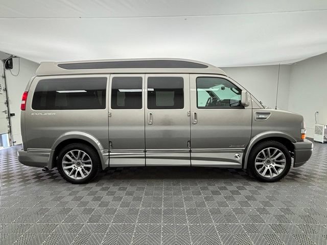 Used 2021 Chevrolet Express 2500 LS w/ Enhanced Convenience Package RWD image 6