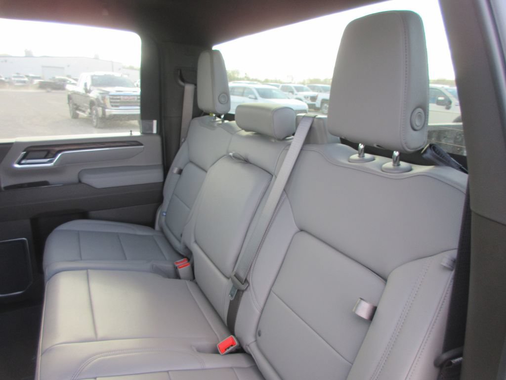 New 2026 GMC Sierra 2500 SLT AWD/4WD image 13