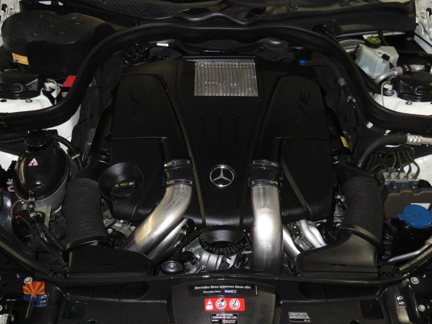 Used 2014 Mercedes-Benz E 550 4MATIC Sedan image 6