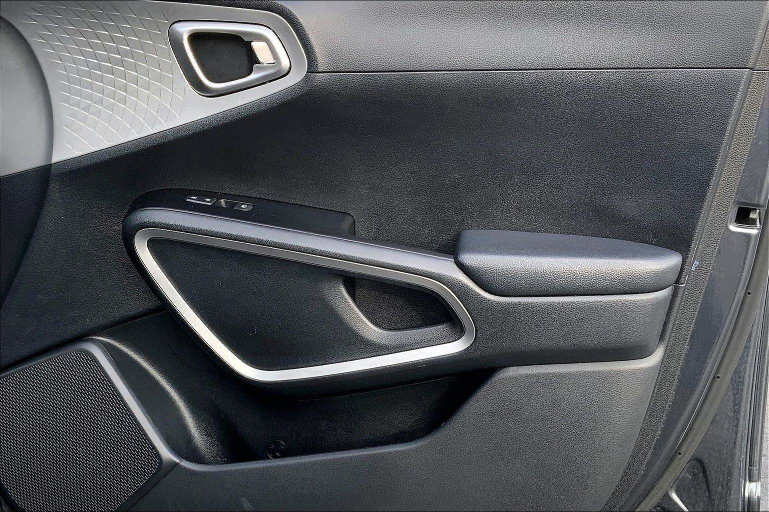 Used 2023 Kia Soul LX w/ Option Group 015 image 21