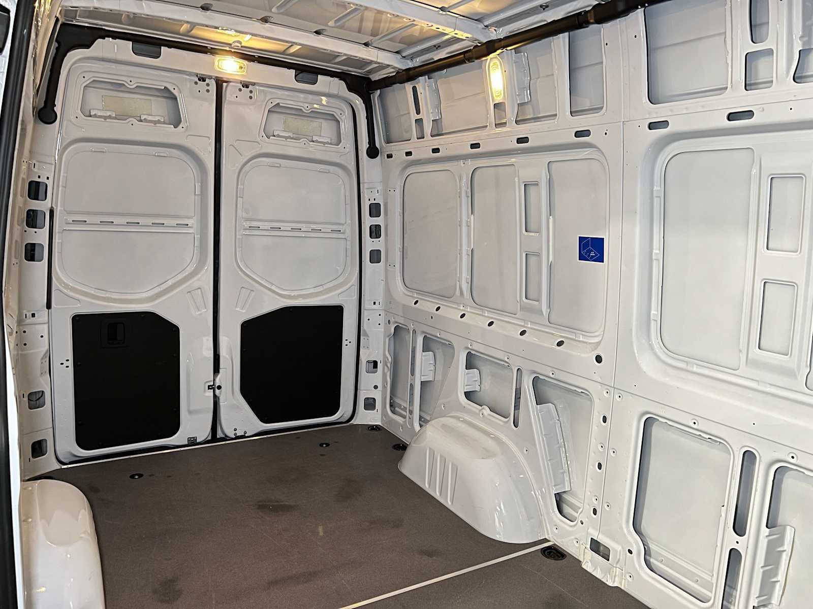 Used 2026 Mercedes-Benz Sprinter 2500 image 14
