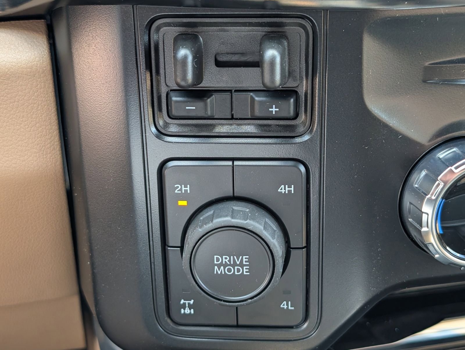 New 2026 Ford F250 4x4 Crew Cab Super Duty image 23