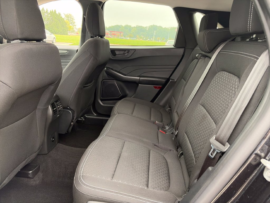 Used 2024 Ford Escape Active w/ Tech Pack #1 AWD/4WD image 27