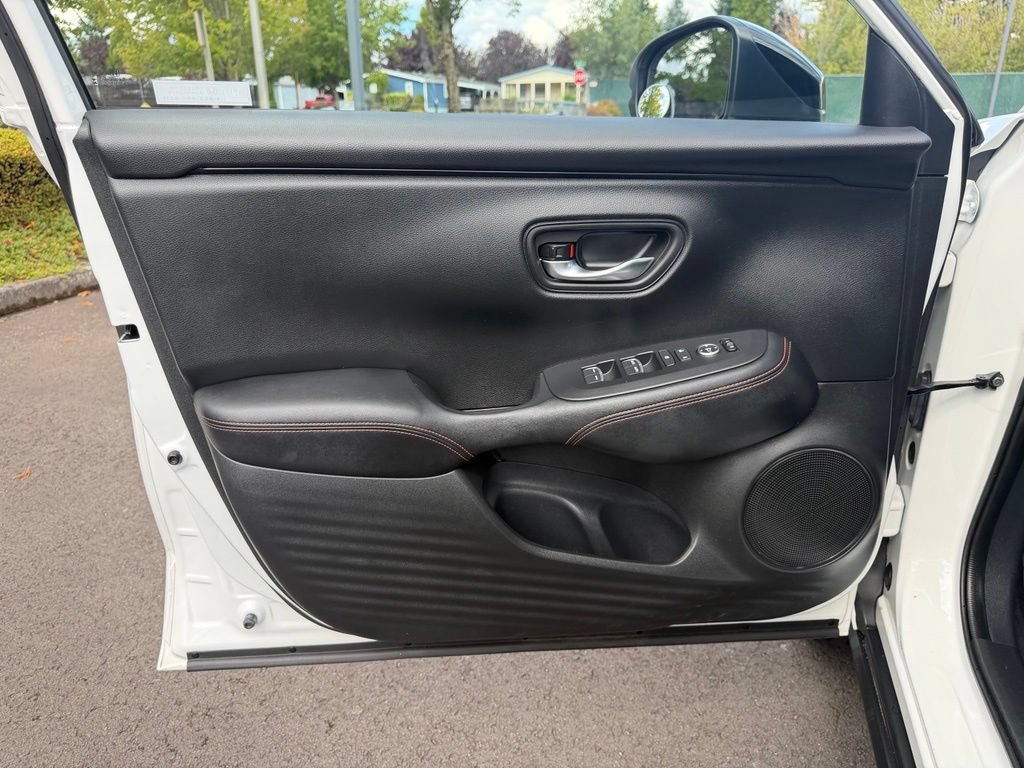 Used 2024 Honda HR-V Sport image 11