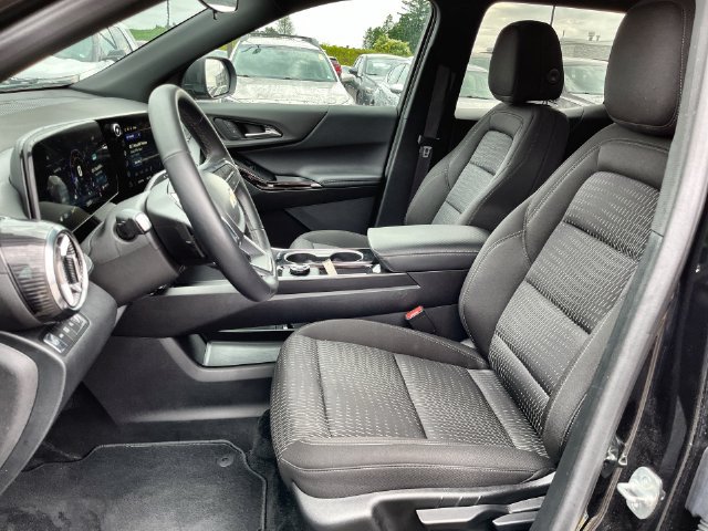 Used 2026 Chevrolet Equinox LT AWD/4WD image 21