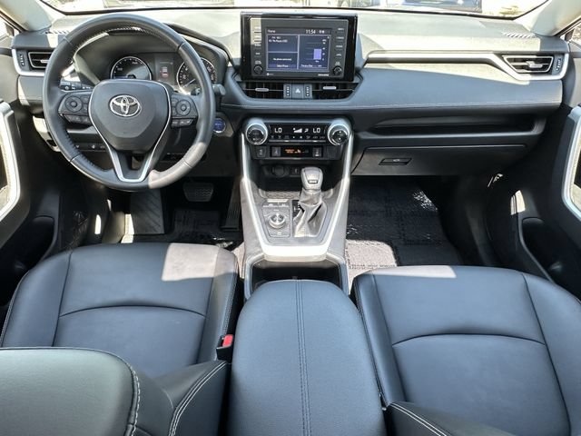 Used 2022 Toyota RAV4 XLE Premium AWD/4WD image 10