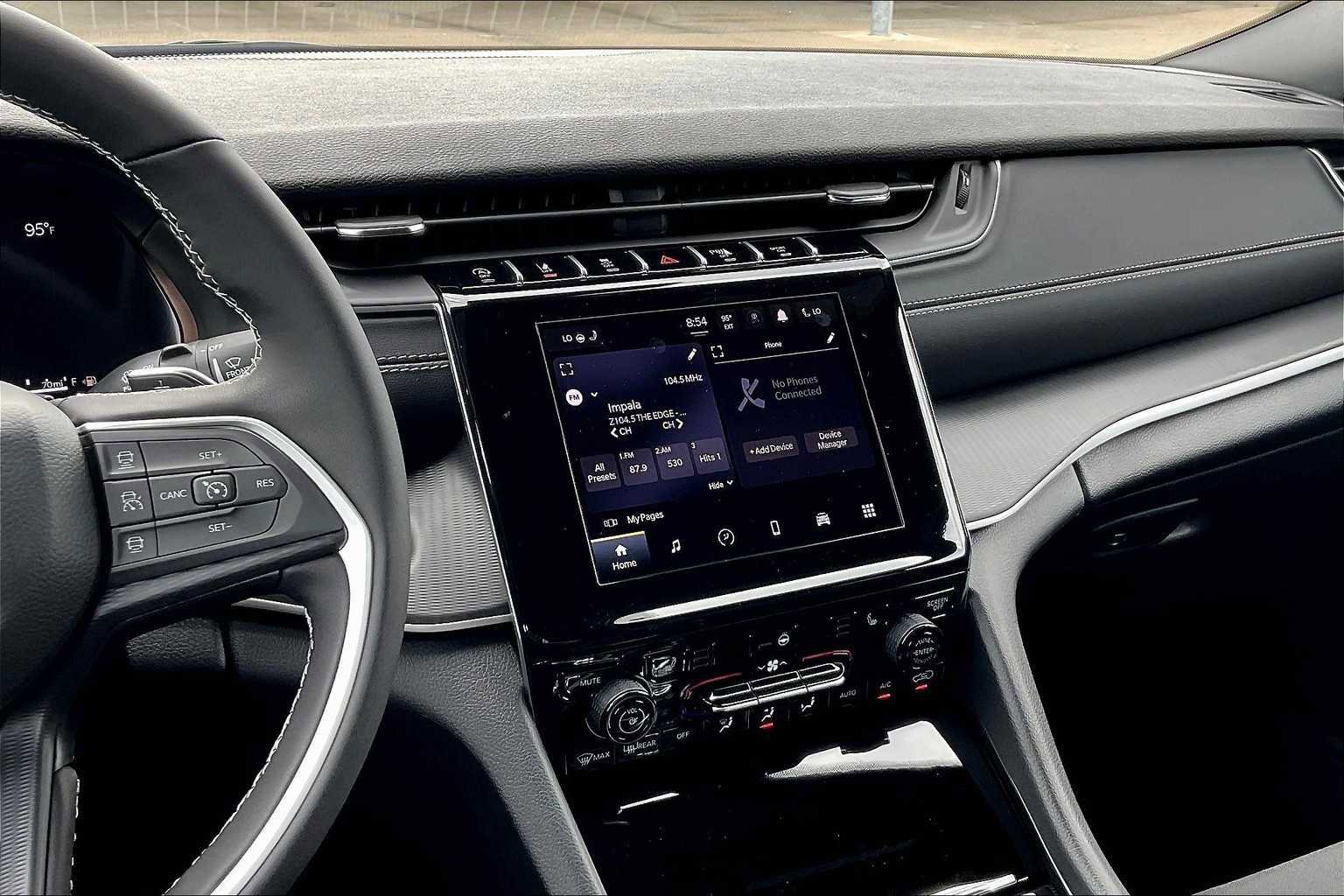 New 2025 Jeep Grand Cherokee L Laredo w/ Luxury Tech Group I AWD/4WD image 6