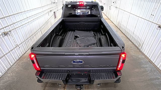 Used 2025 Ford F450 Lariat w/ Lariat Ultimate Package AWD/4WD image 5