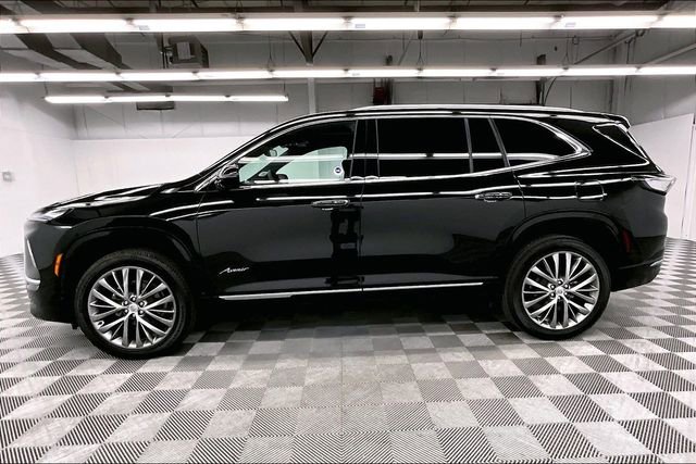 Used 2025 Buick Enclave Avenir w/ Trailering Package, 5000 lbs. AWD/4WD image 13