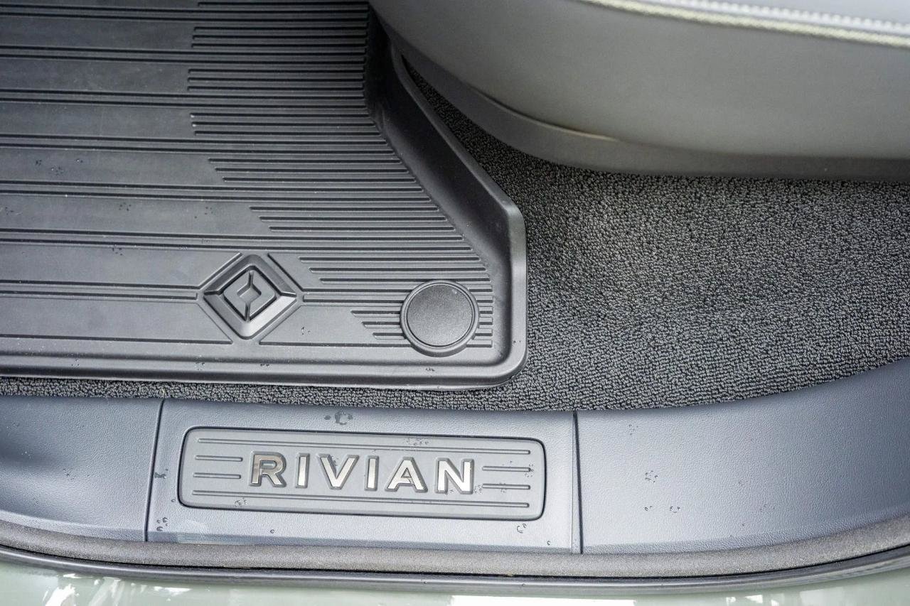 Used 2022 Rivian R1T Launch Edition AWD/4WD image 41