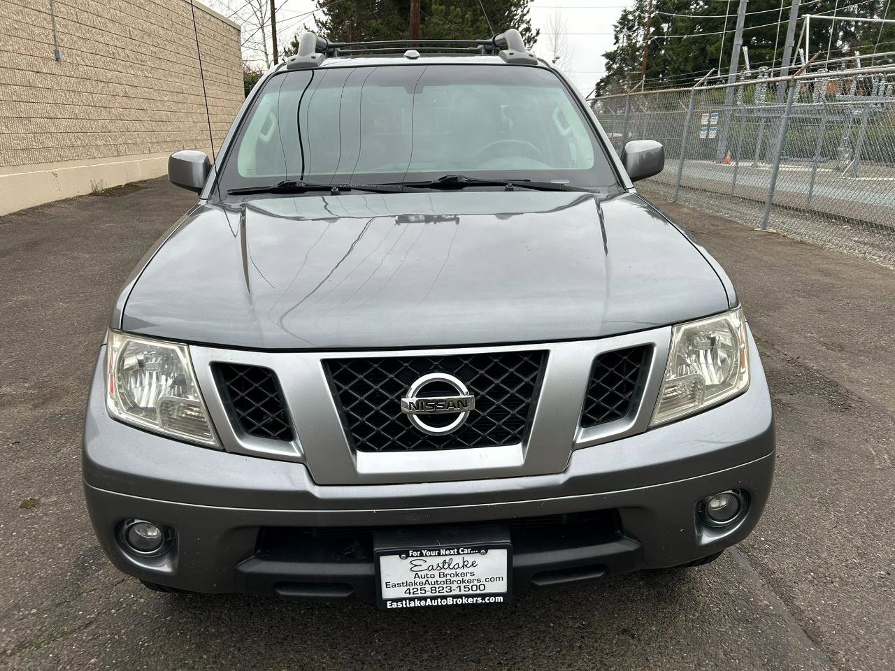 Used 2016 Nissan Frontier PRO-4X w/ Pro-4x Luxury Package AWD/4WD image 2