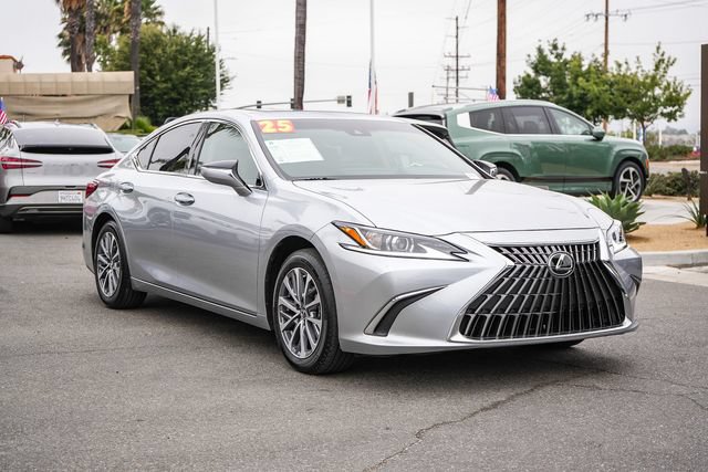 Used 2025 Lexus ES 350 w/ Accessory Package (Z2) FWD image 3