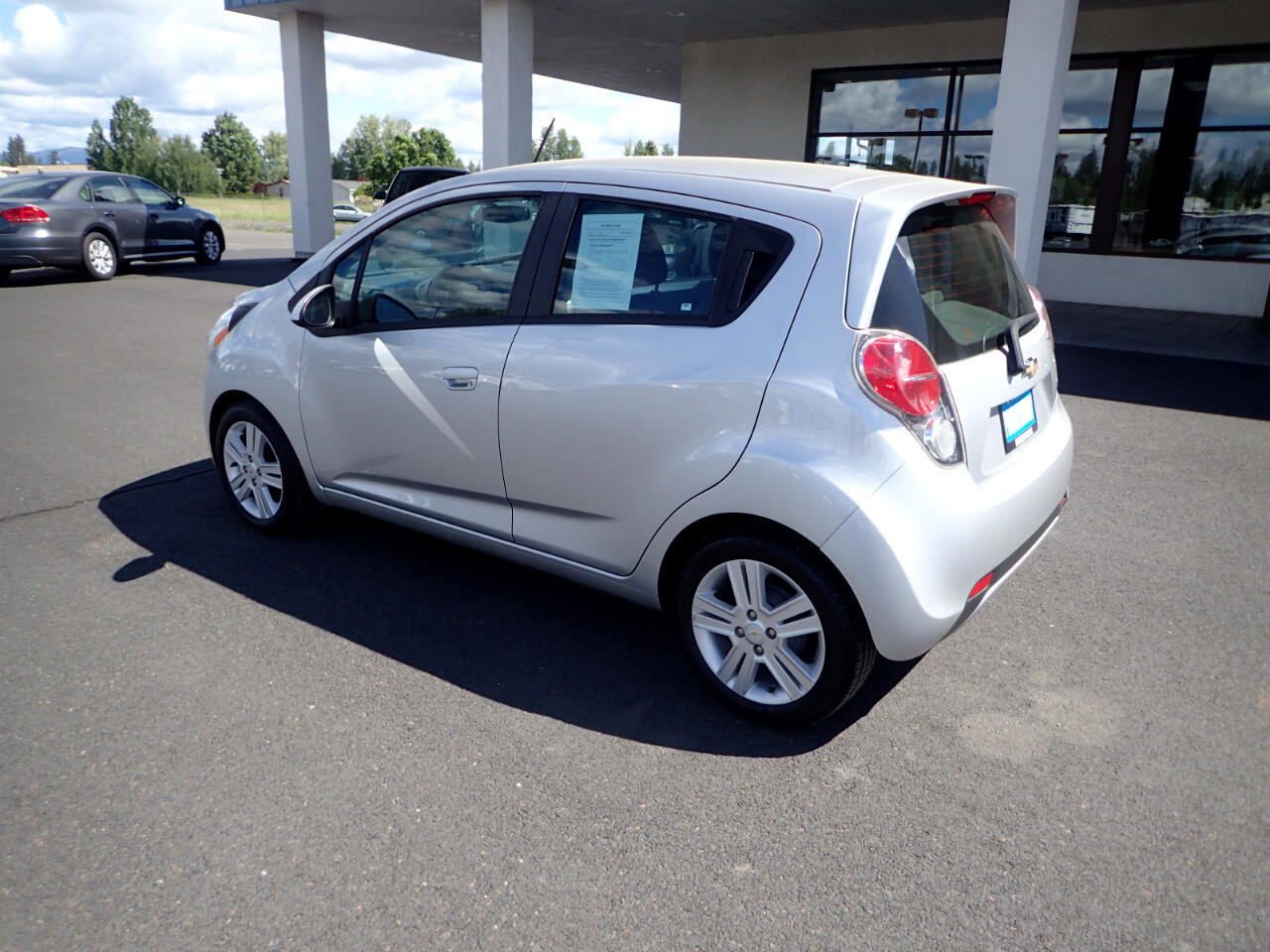 Used 2015 Chevrolet Spark LT image 3