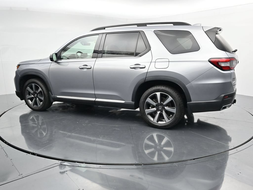 Used 2024 Honda Pilot Elite image 5