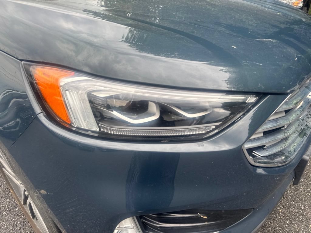 Used 2019 Ford Edge Titanium w/ Equipment Group 301A AWD/4WD image 7