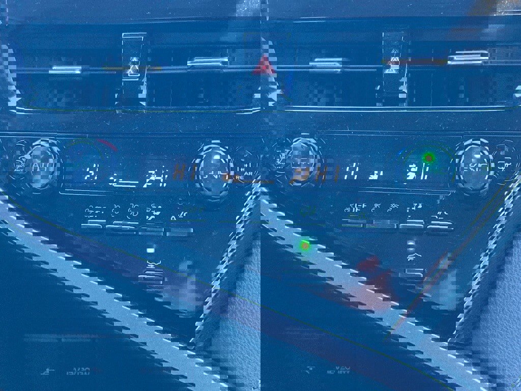 Certified 2024 Toyota Camry LE image 24