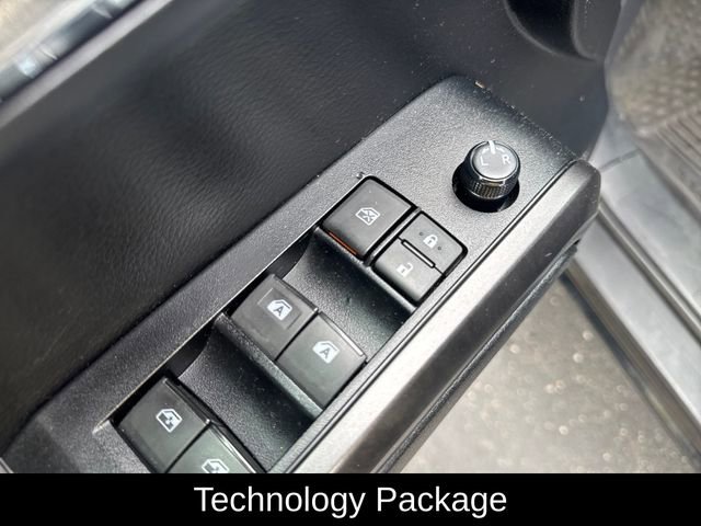 Used 2022 Toyota Tacoma TRD Off-Road w/ Technology Package AWD/4WD image 13