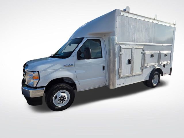 New 2027 Ford E-450 and Econoline 450 Super Duty w/ Power Equipment Group RWD image 9