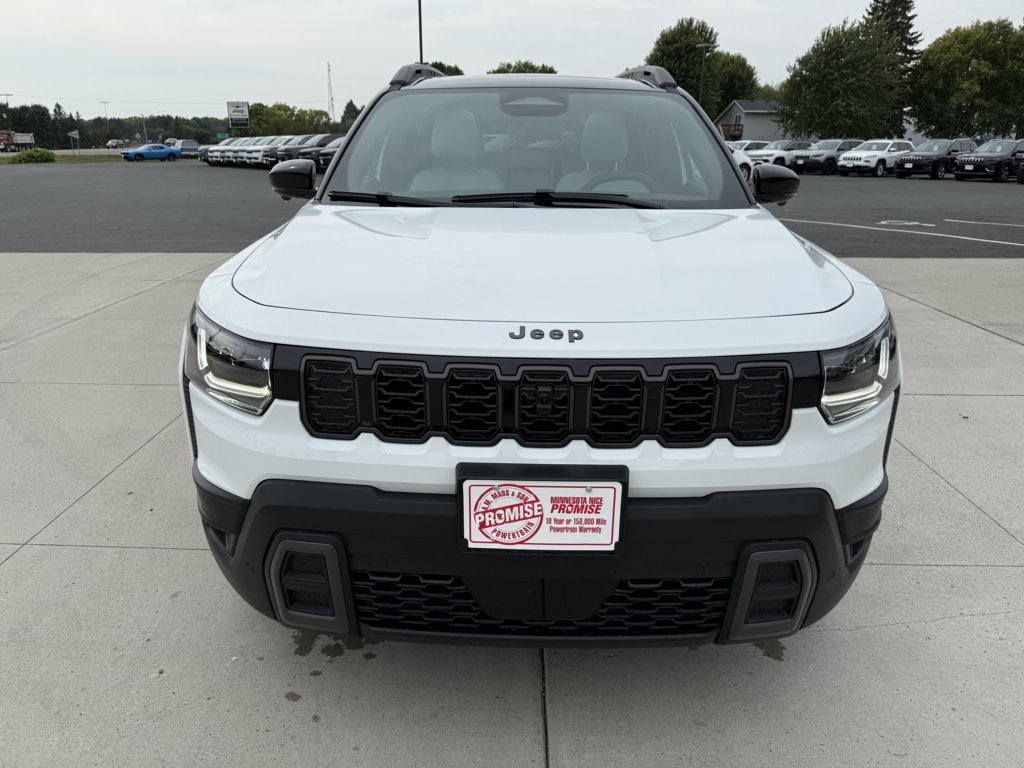 New 2026 Jeep Cherokee Overland w/ Trailer Tow Group AWD/4WD image 3