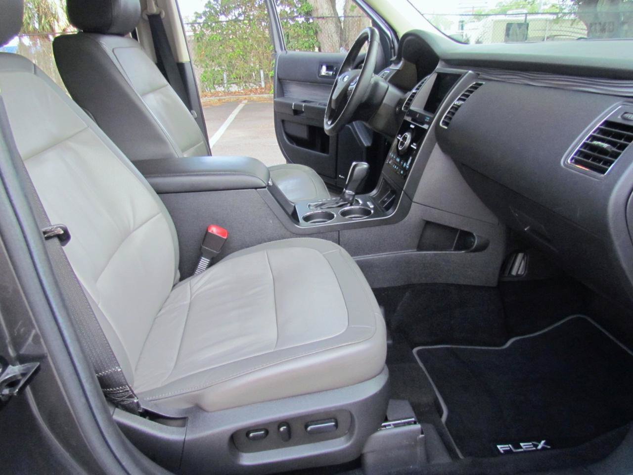 Used 2019 Ford Flex Limited w/ Equipment Group 301A AWD/4WD image 20