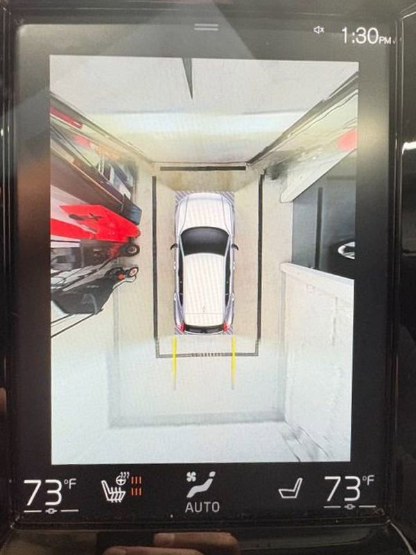 Used 2021 Volvo XC40 T5 Inscription w/ Advanced Package image 22