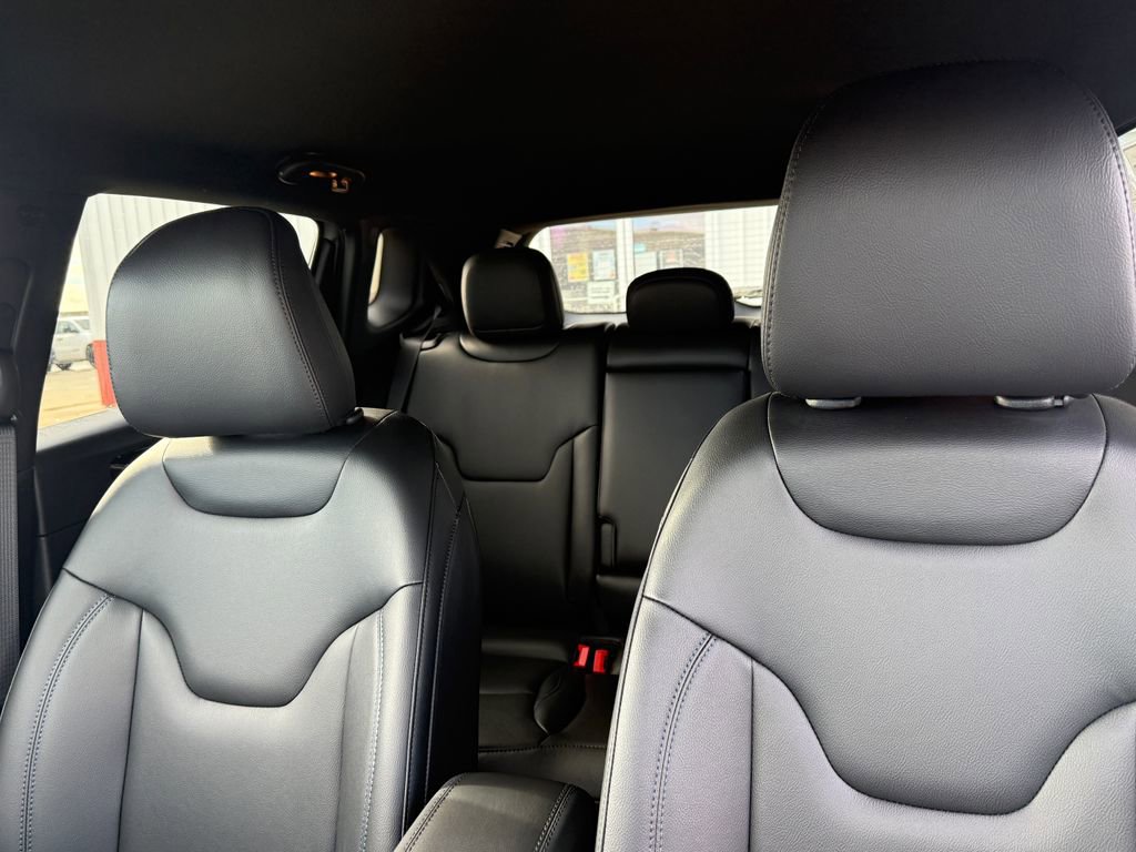 New 2026 Jeep Compass Limited image 24