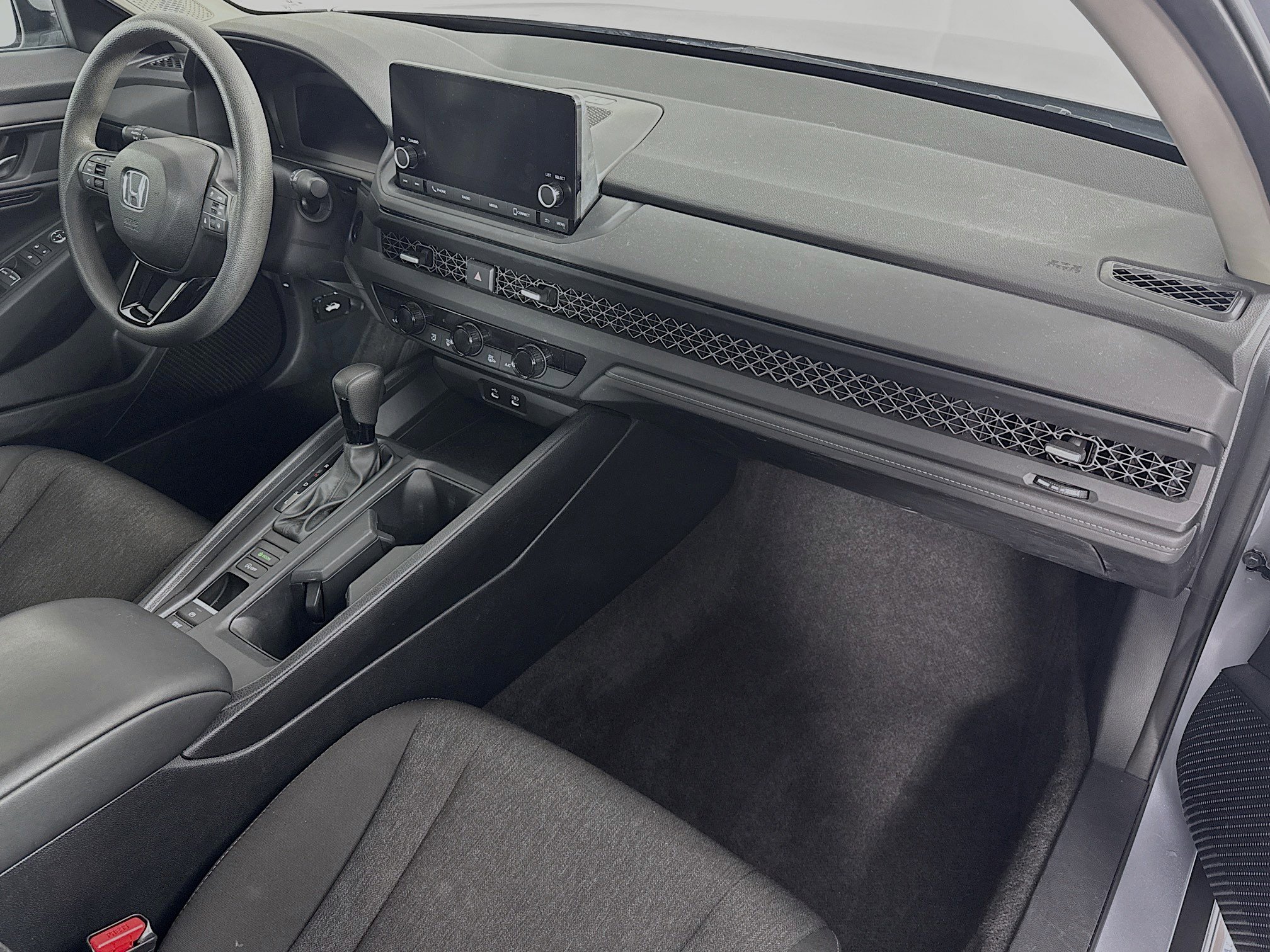 Certified 2023 Honda Accord EX image 28