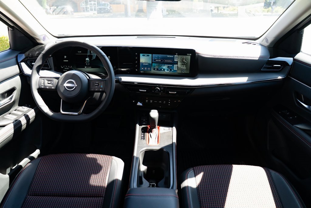 New 2025 Nissan Kicks SR w/ Interior Electronics Package image 8