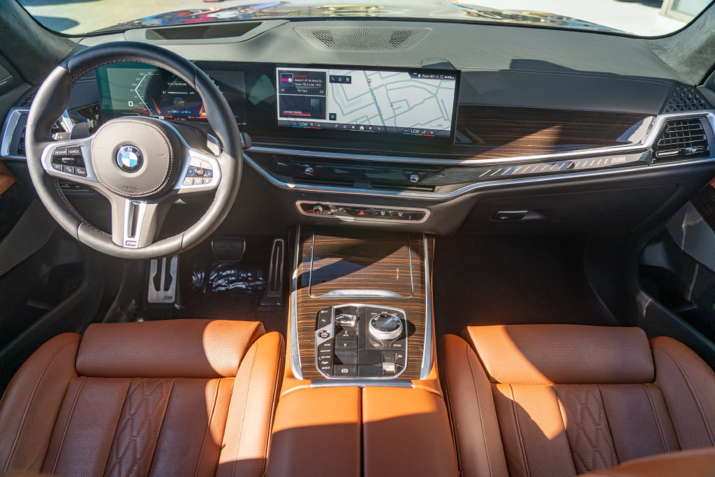 Used 2026 BMW X7 M60i AWD/4WD image 24