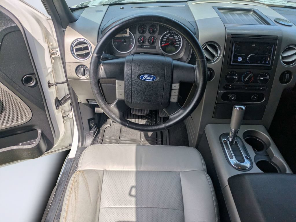 Used 2005 Ford F150 XLT AWD/4WD image 16