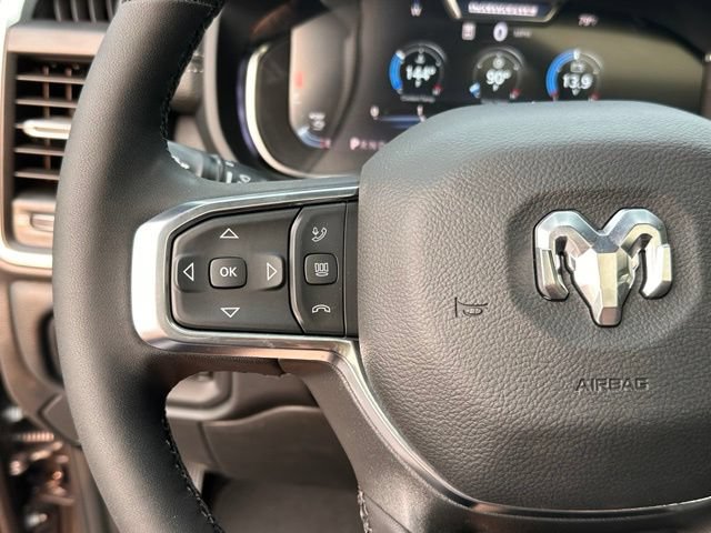 New 2026 RAM 2500 Laramie AWD/4WD image 19