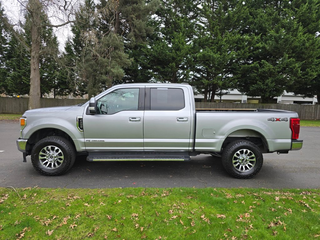 Used 2021 Ford F250 Lariat w/ Lariat Value Package AWD/4WD image 3