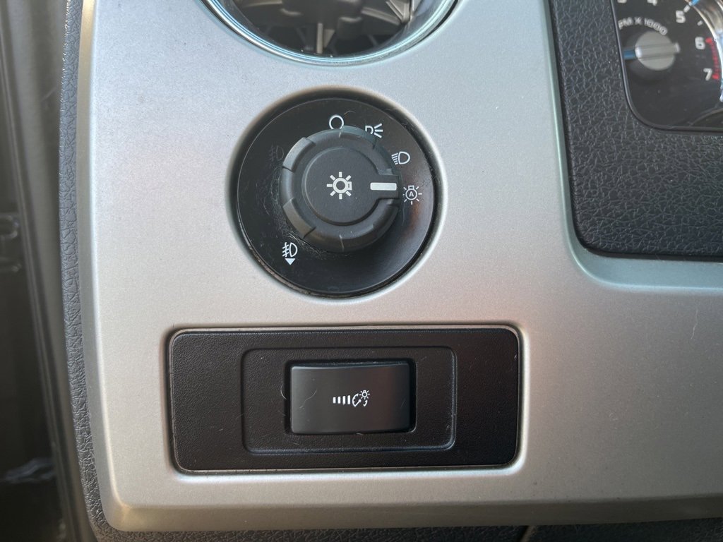 Used 2013 Ford F150 Lariat w/ Luxury Equipment Group image 18