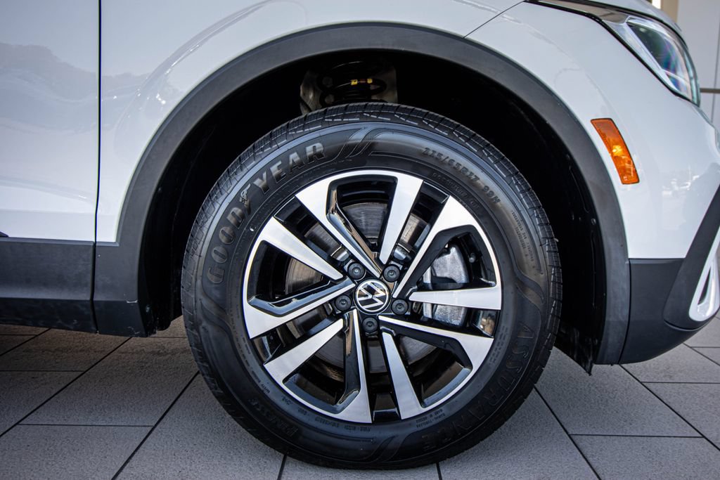 Used 2023 Volkswagen Tiguan S w/ Driver Assistance Package FWD image 5