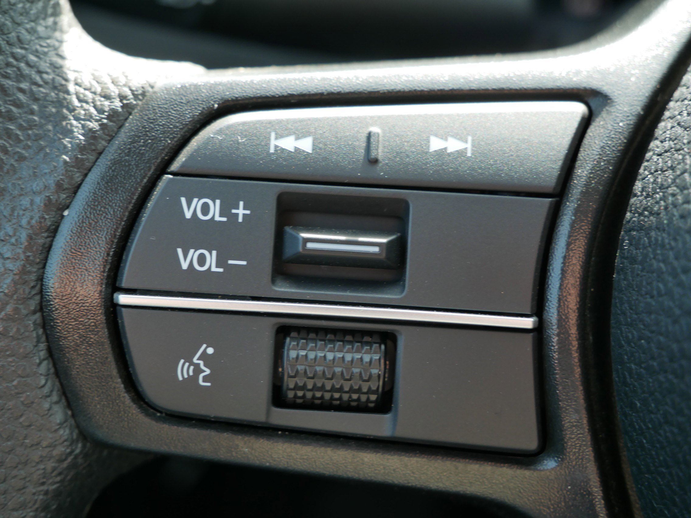 Used 2023 Honda Accord EX image 30