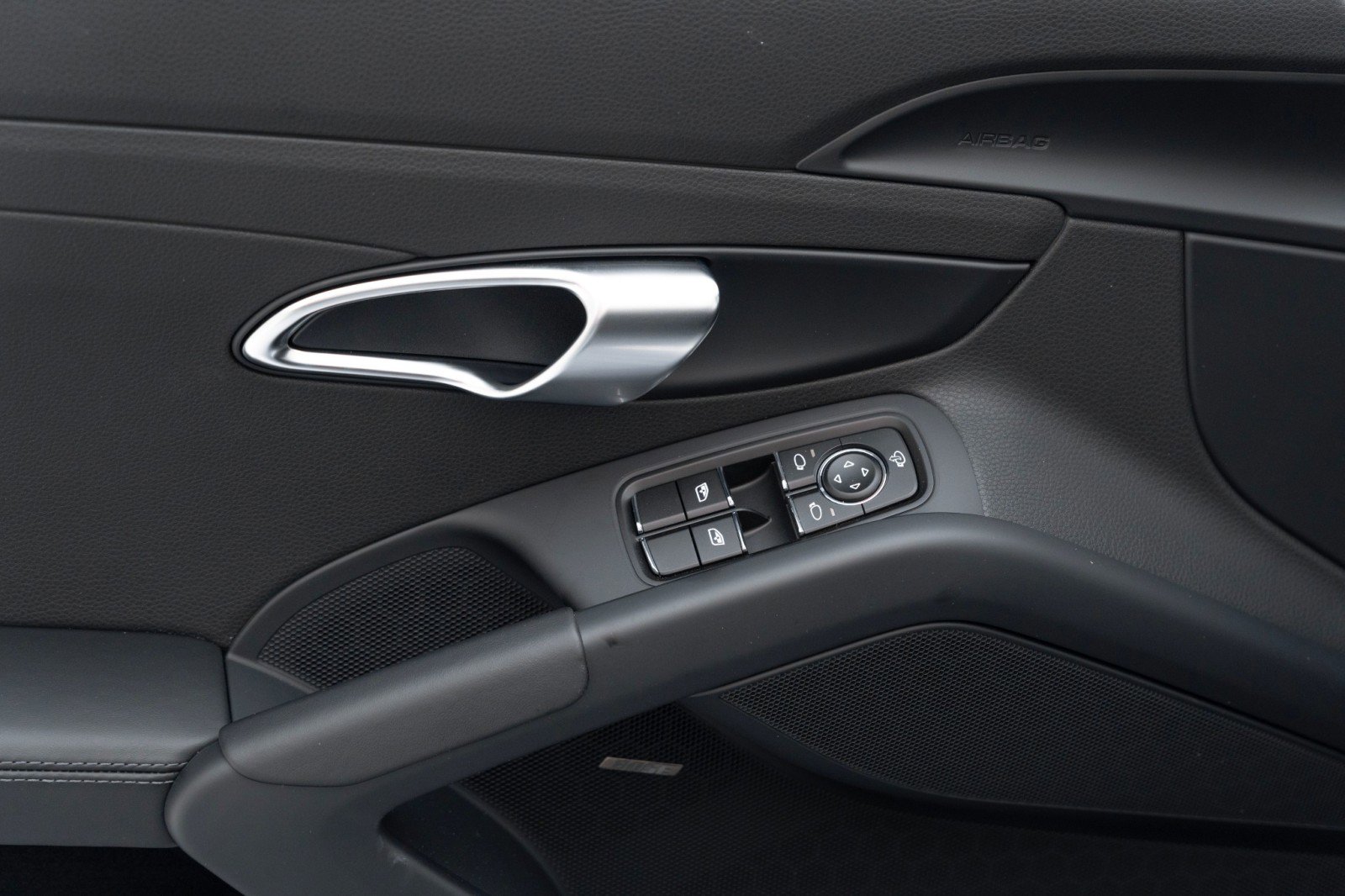 New 2025 Porsche 718 Boxster S image 21