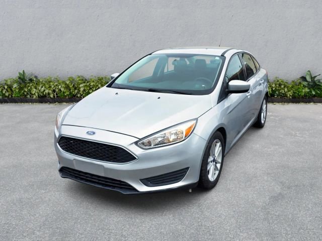 Used 2018 Ford Focus SE image 2