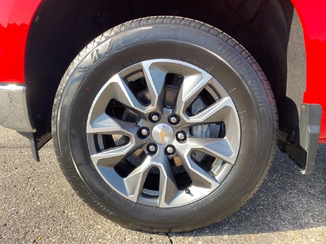 Certified 2024 Chevrolet Silverado 1500 LT AWD/4WD image 34