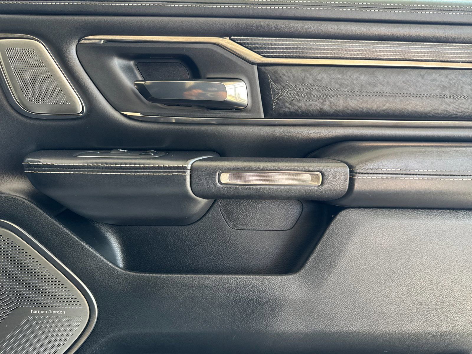 Used 2020 RAM 1500 Limited image 19