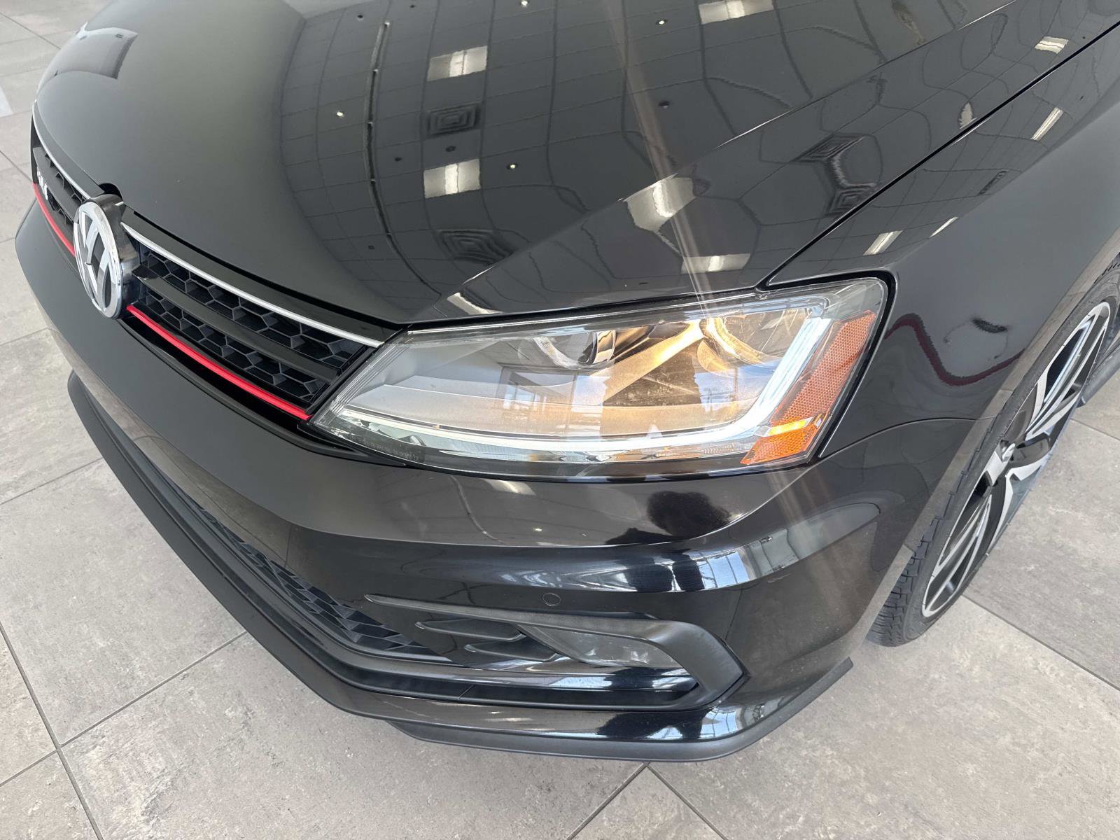 Used 2018 Volkswagen Jetta GLI FWD image 9