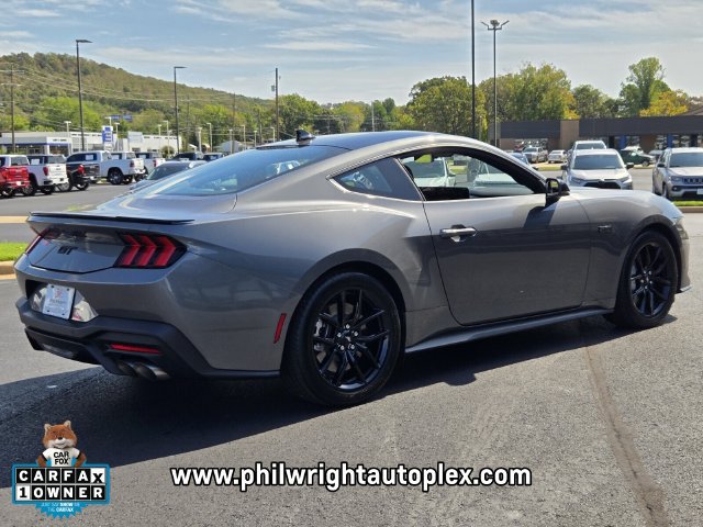 Used 2025 Ford Mustang GT Premium RWD image 3