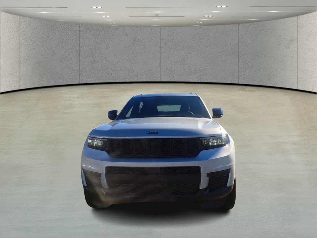 New 2025 Jeep Grand Cherokee L Laredo image 2
