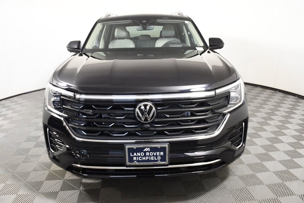 Used 2025 Volkswagen Atlas SEL Premium R-Line image 10