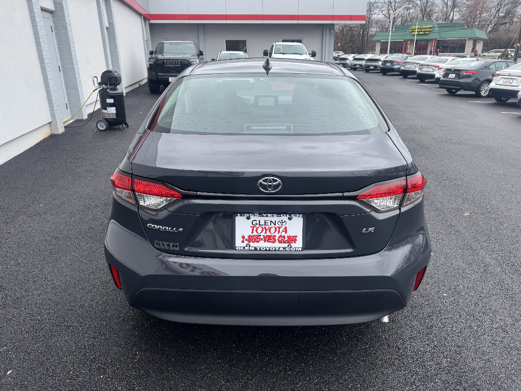 Used 2023 Toyota Corolla LE image 6