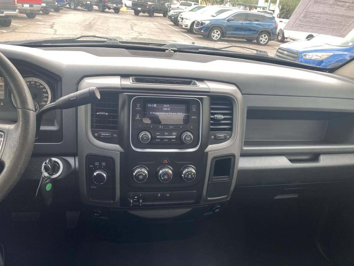 Used 2014 RAM 3500 Tradesman w/ Chrome Appearance Group image 10