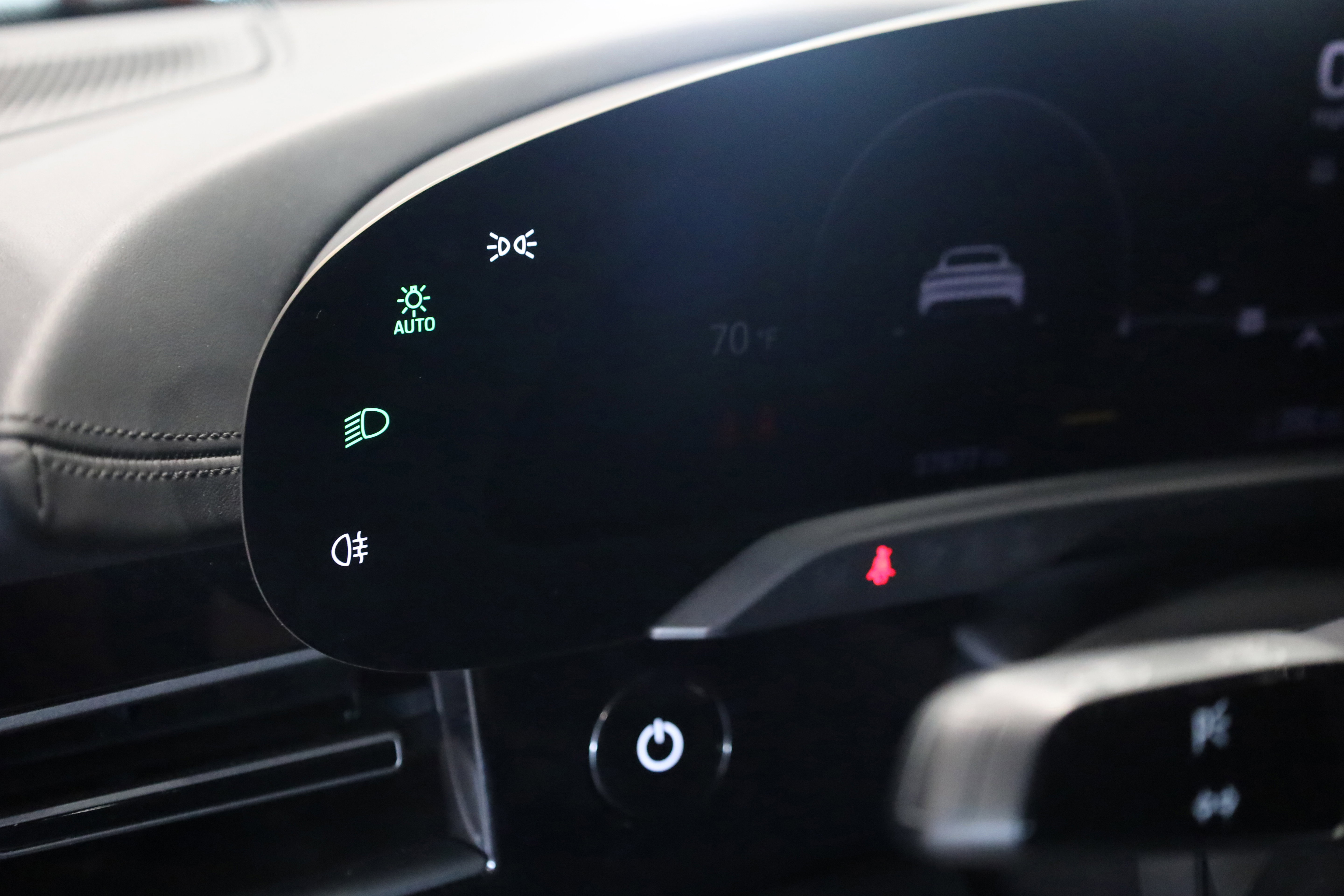 Used 2020 Porsche Taycan Turbo S image 19