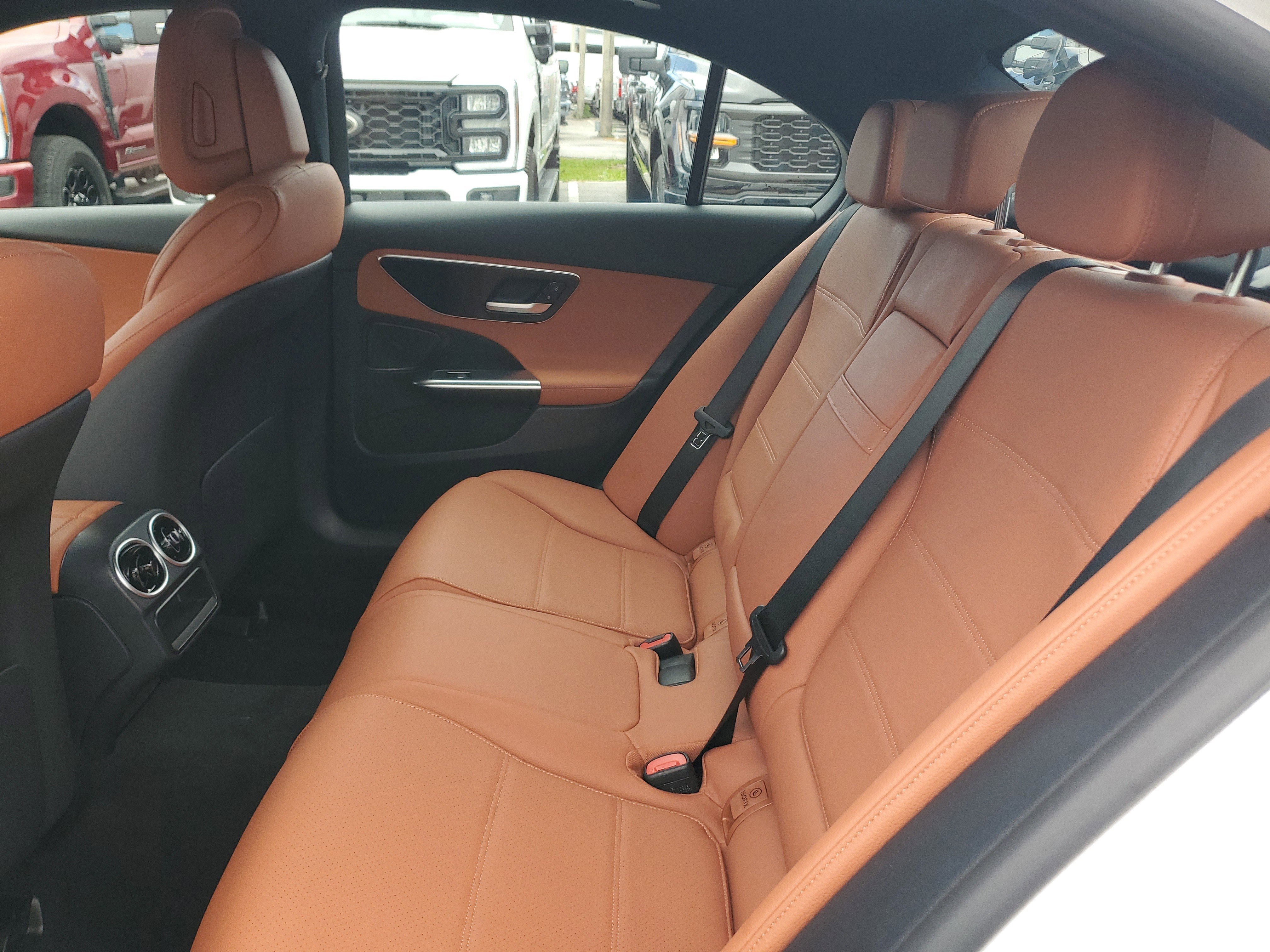 Used 2025 Mercedes-Benz C 300 Sedan image 12