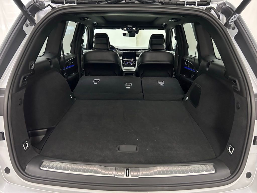 New 2025 Jeep Grand Cherokee Overland w/ Adv Protech Group III image 13